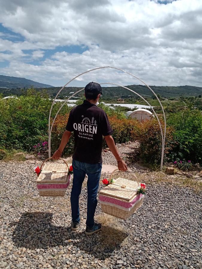 Origen Glamping En Вилья-де-Лейва Экстерьер фото